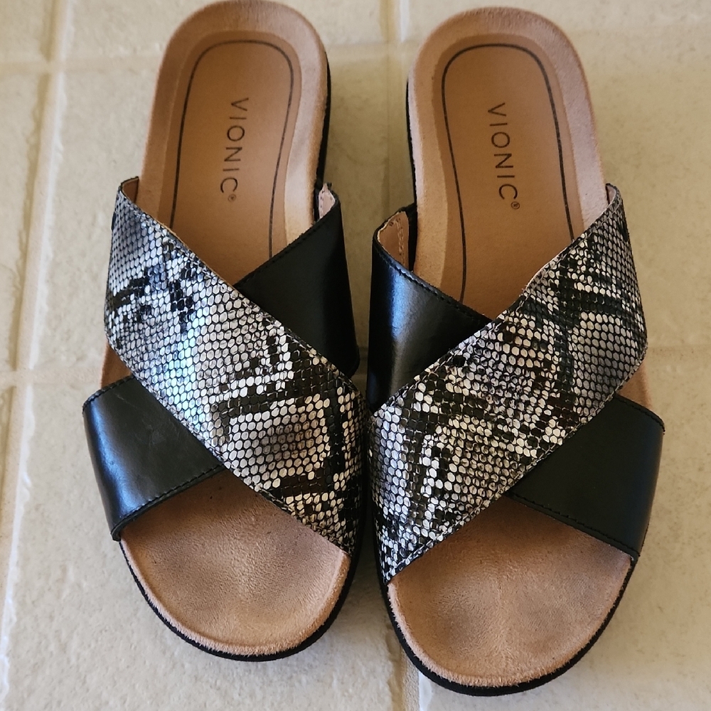 Vionic Women's Black and Snake Print Sandals